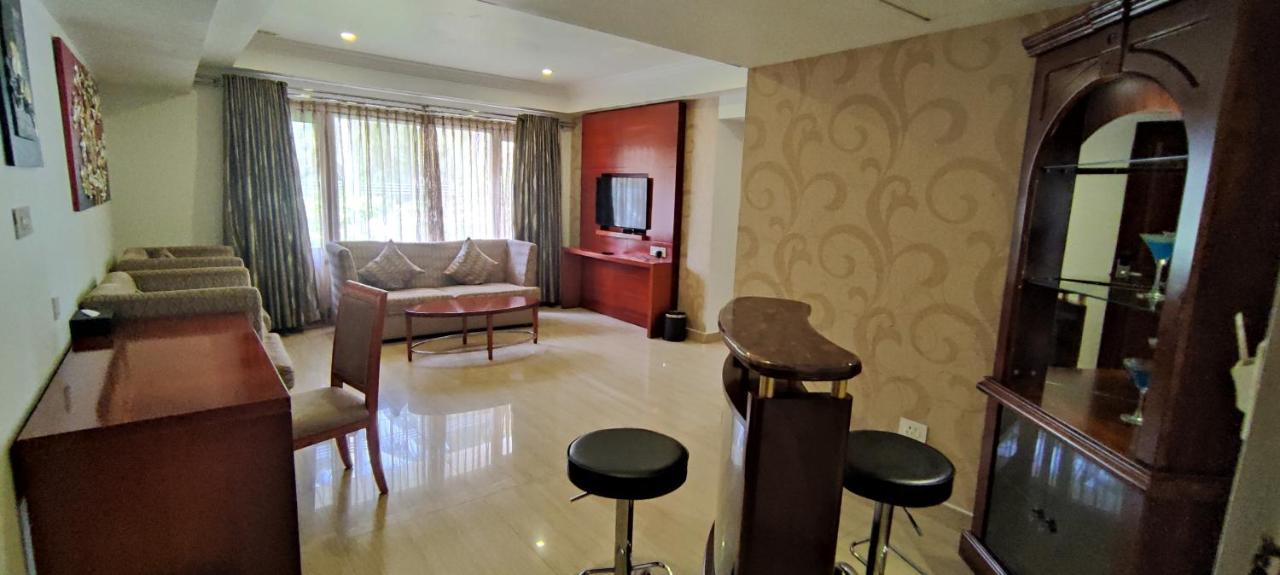 Lake Palace Trivandrum Vettutura Eksteriør billede