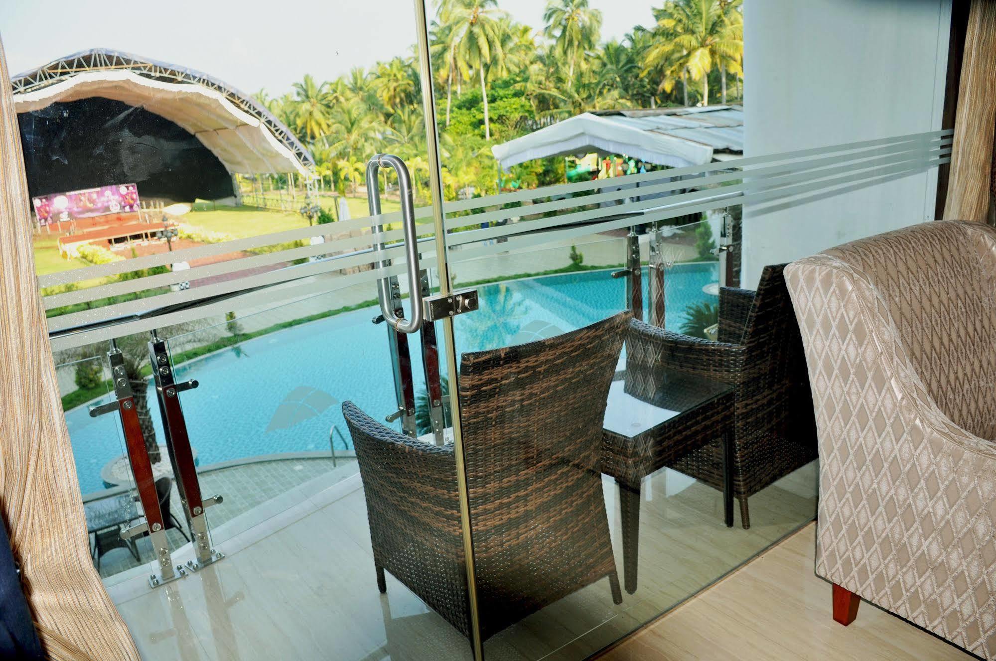 Lake Palace Trivandrum Vettutura Eksteriør billede