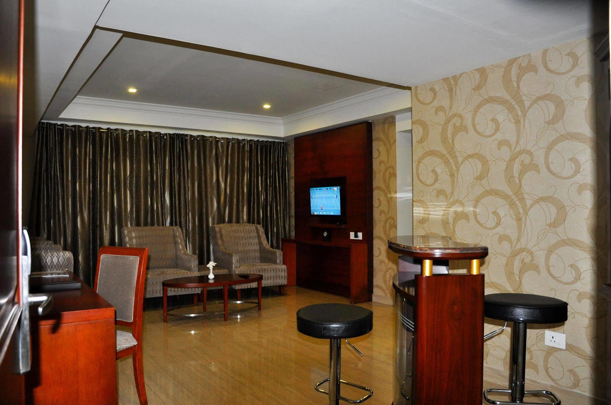 Lake Palace Trivandrum Vettutura Eksteriør billede