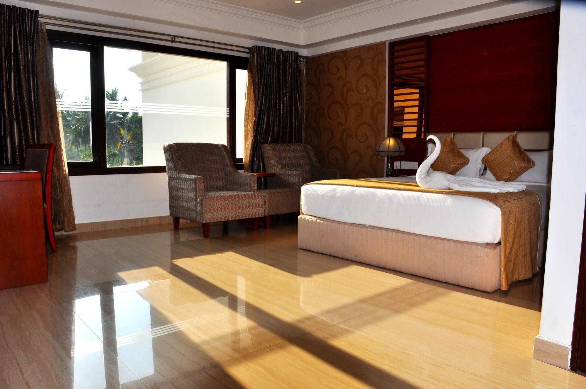 Lake Palace Trivandrum Vettutura Eksteriør billede