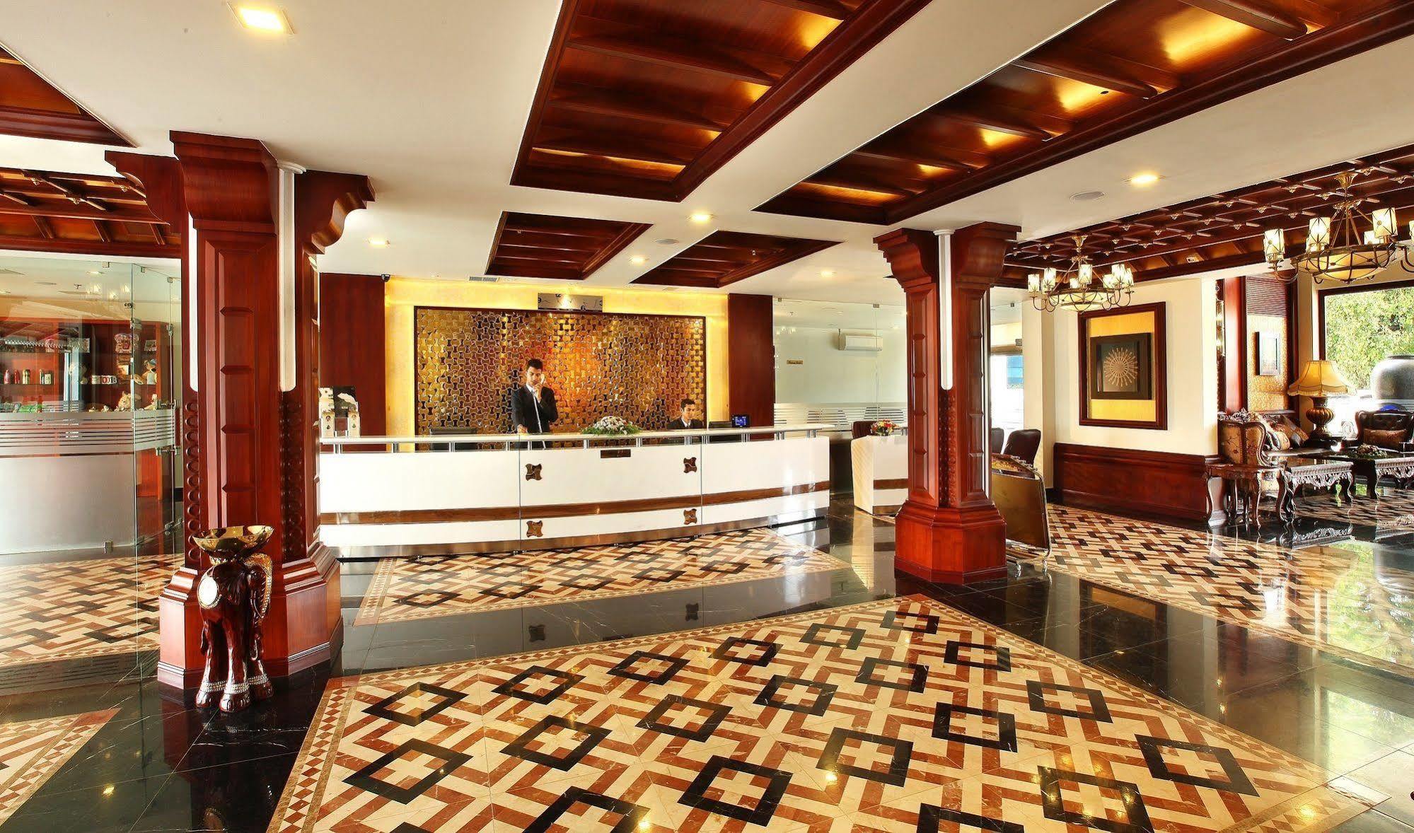 Lake Palace Trivandrum Vettutura Eksteriør billede