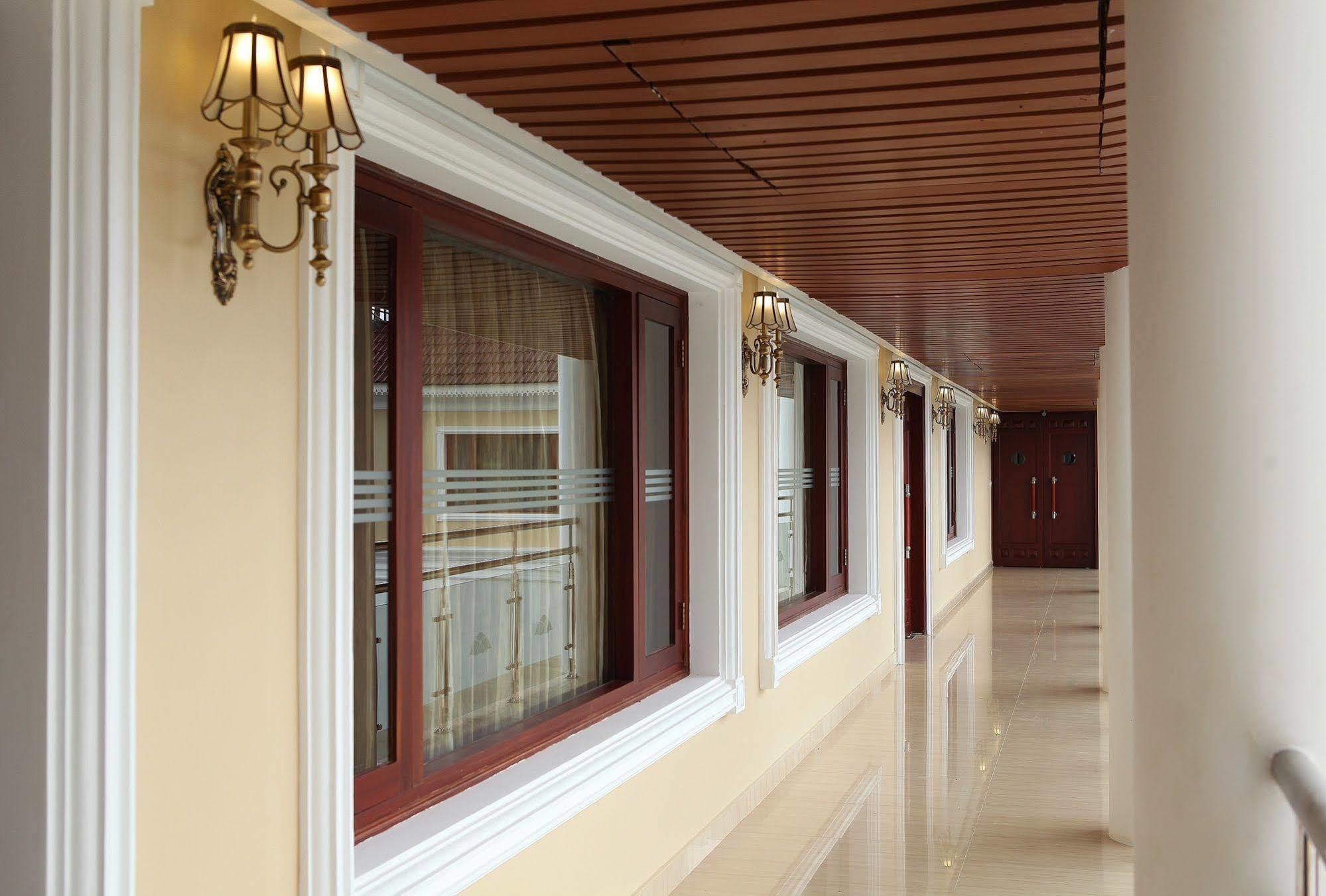 Lake Palace Trivandrum Vettutura Eksteriør billede