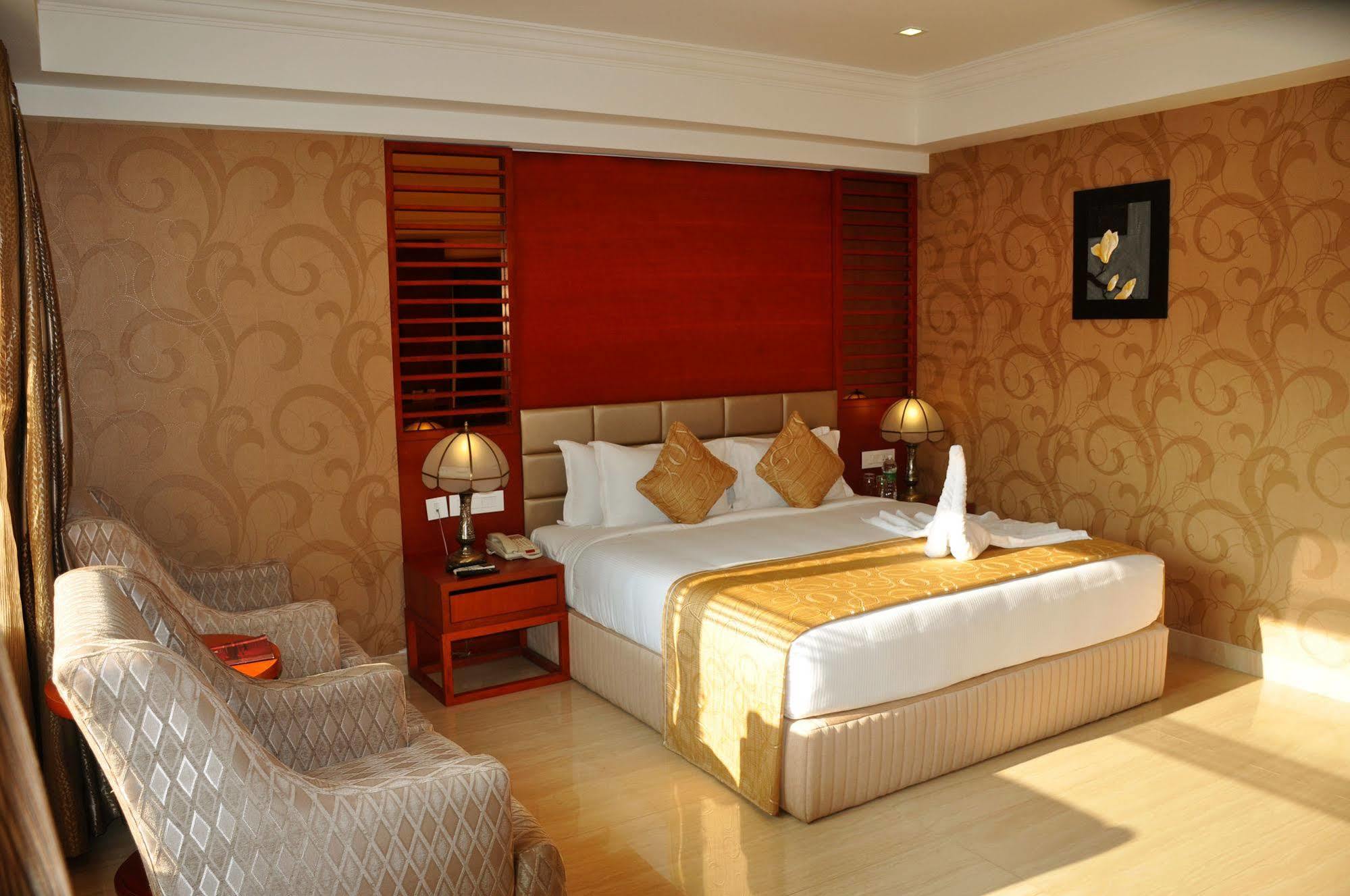 Lake Palace Trivandrum Vettutura Eksteriør billede