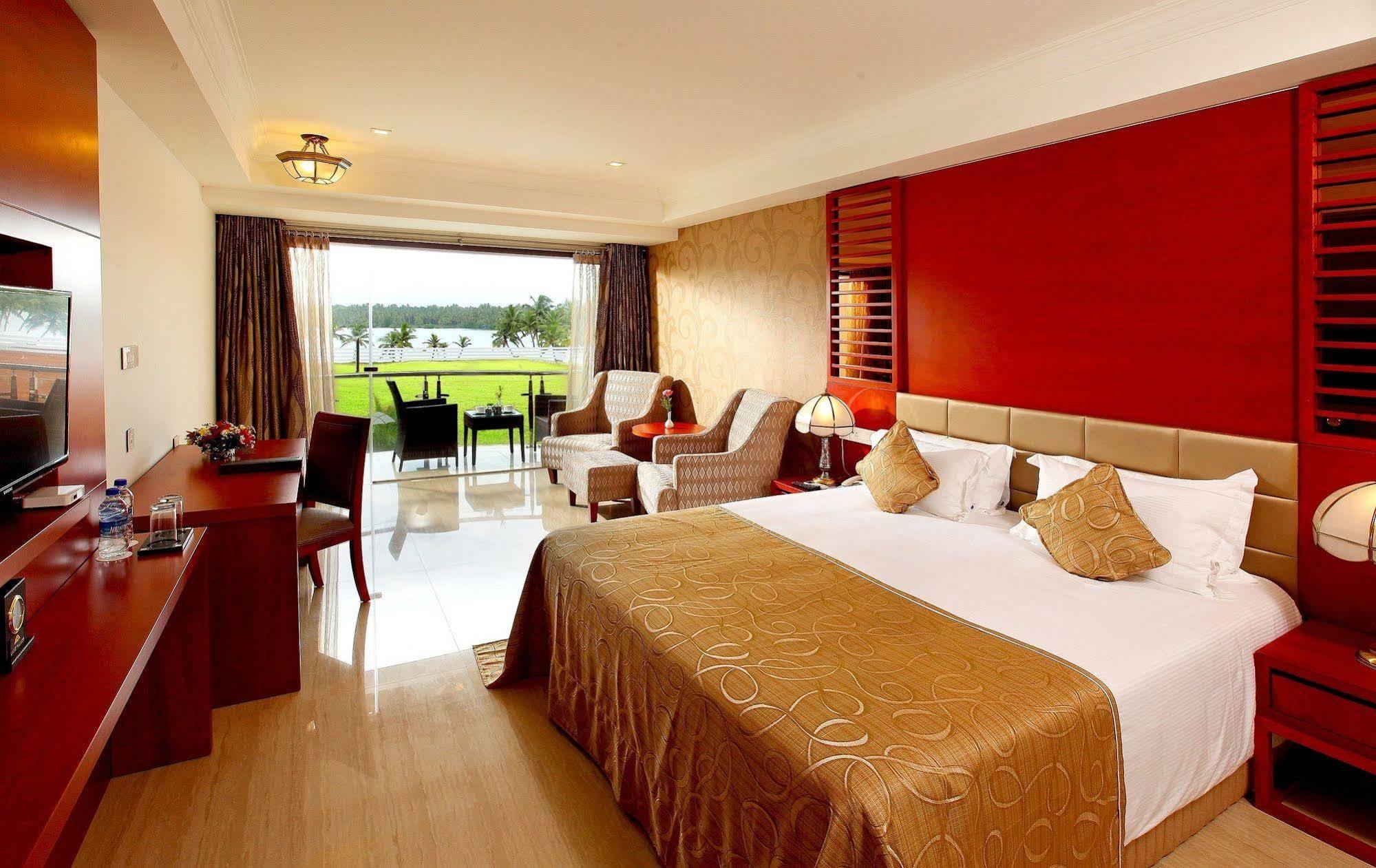 Lake Palace Trivandrum Vettutura Eksteriør billede
